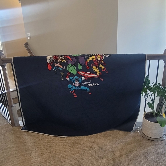Pottery Barn Kids Marvel Quilt - Picture 4 of 4